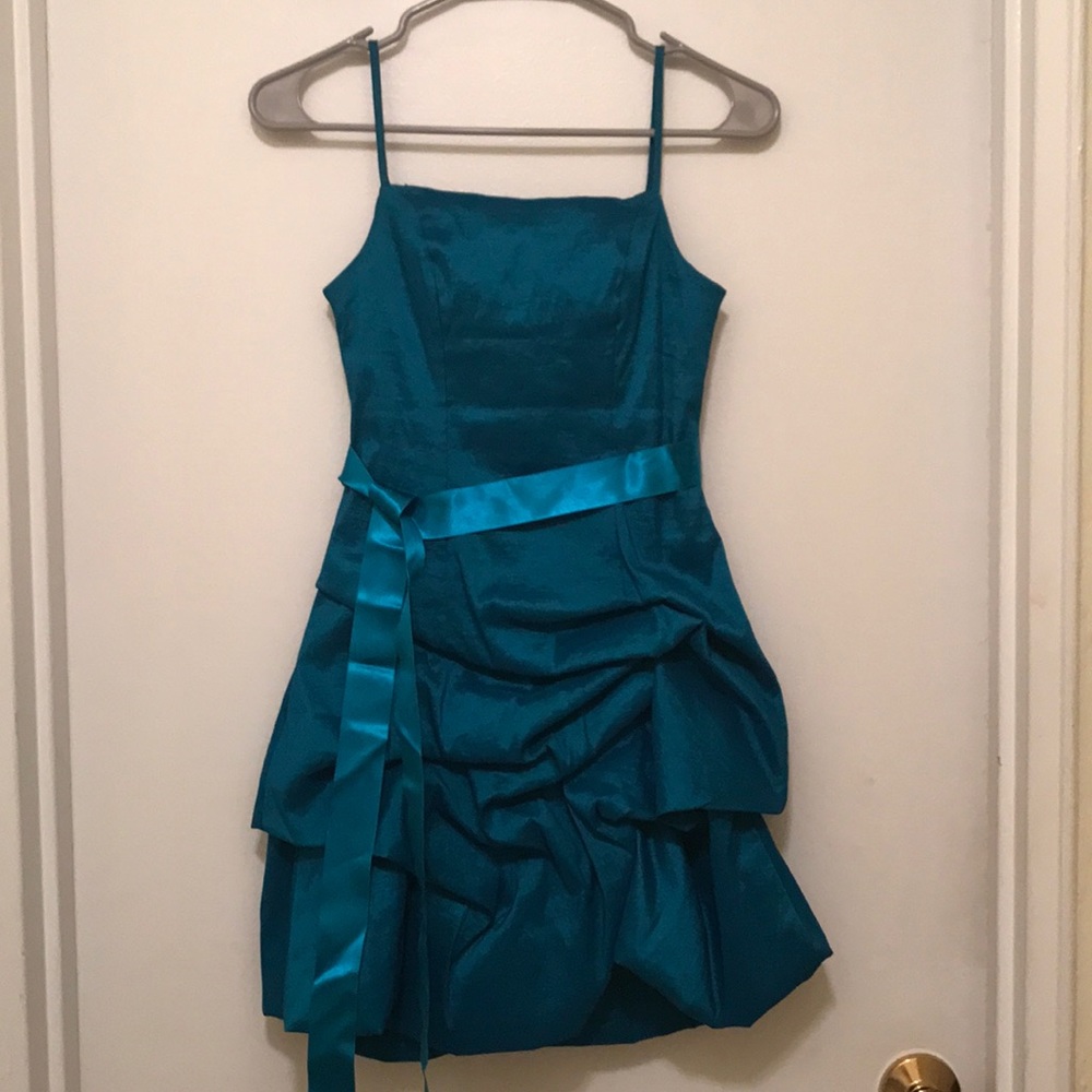 {Jessica McClintock} Shiny Blue Formal Dress - Size 12 - Picture 2 of 3